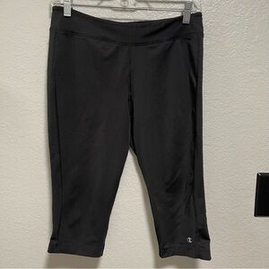 Champion Black Powertrain Powerflex Knee length Leggings Size MEDIUM